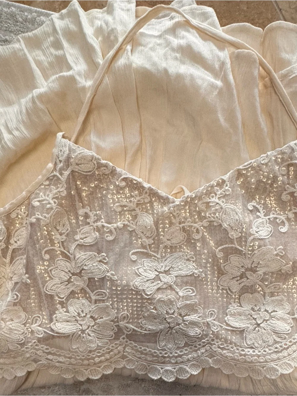 Hollister Cream Lace Overlay Dress size Large - Picture 8 of 12
